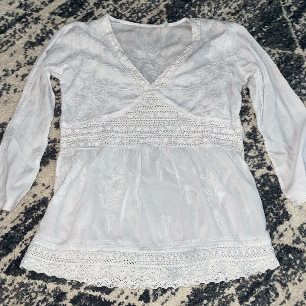 White long sleeve dress up shirt